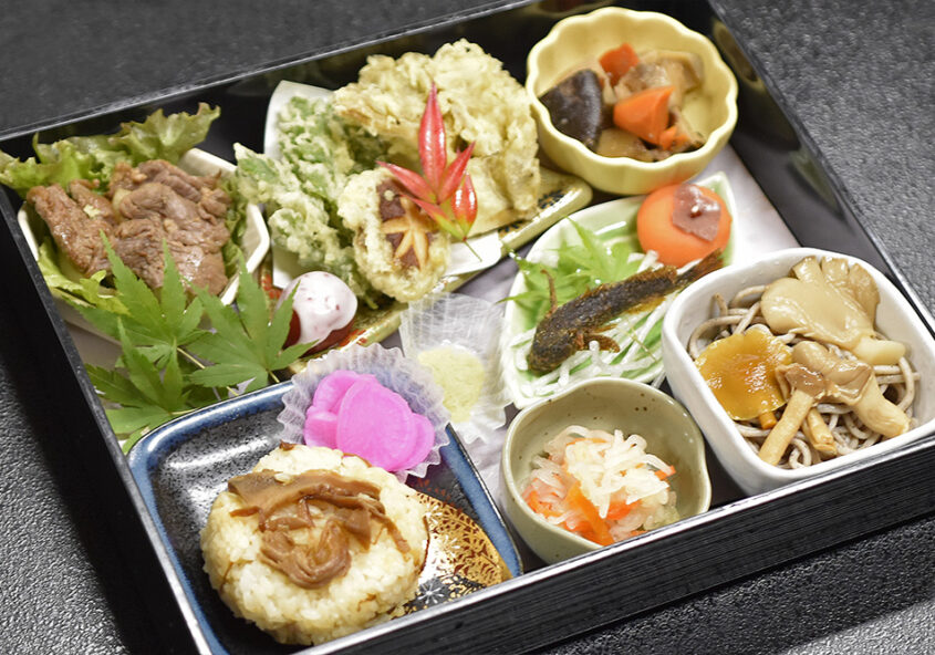 かじか亭秋御膳 和食処かじか亭