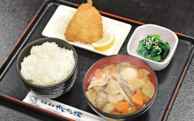 「豚汁セット」 和食処かじか亭